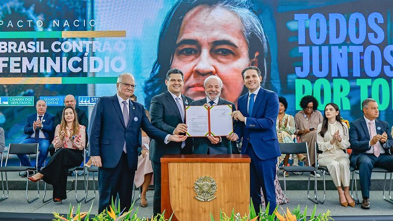 Pacto para enfrentamento ao feminic&iacute;dio no Brasil &eacute; assinado; veja o que est&aacute; proposto