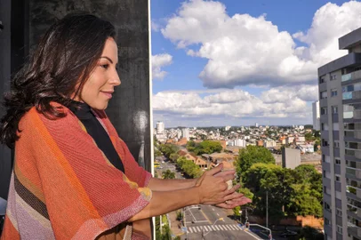 CAXIAS DO SUL, RS, BRASIL, 21/12/2022. Entrevista com Leidy Indicatti sobre viagens e adaptações sobre lugares e culturas. (Neimar De Cesero/Agência RBS)<!-- NICAID(15301931) -->