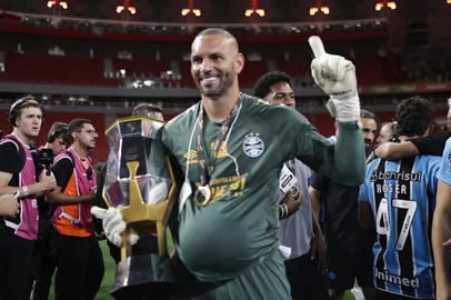 PORTO ALEGRE, RS, BRASIL, 08/03/2026: Inter e Grêmio se enfrentam no Estádio Beira-Rio, no Gre-Nal de número 451, no jogo de volta da final do Campeonato Gaúcho de 2026, o Gauchão. Após o jogo de ida, na Arena, terminar em 3 a 0 para o Grêmio, o Internacional recebe o adversário em casa com a missão de tentar reverter o placar e conquistar o bicampeonato estadual. Foto: Renan Mattos/Agência RBS<!-- NICAID(16240801) -->