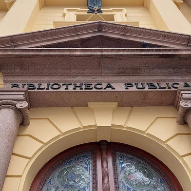 Biblioteca Pública do Estado do RS.<!-- NICAID(15325947) -->