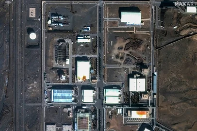 (FILES) This handout satellite image provided by Maxar Technologies and taken on June 14, 2025, shows the Natanz nuclear facilities (Shahid Ahmadi Roshan Nuclear Facilities) near Ahmadabad in Iran, before an Israeli strike. President Donald Trump said June 21, 2025 the US military has carried out a "very successful attack" on three Iranian nuclear sites, including the underground uranium enrichment facility at Fordo. "We have completed our very successful attack on the three Nuclear sites in Iran, including Fordow, Natanz, and Esfahan," Trump said in a post on his Truth Social platform. (Photo by Stephen A. Wood / Satellite image ©2021 Maxar Technologies / AFP) / RESTRICTED TO EDITORIAL USE - MANDATORY CREDIT "AFP PHOTO / SATELLITE IMAGE ©2025 MAXAR TECHNOLOGIES " - NO MARKETING NO ADVERTISING CAMPAIGNS - DISTRIBUTED AS A SERVICE TO CLIENTS<!-- NICAID(16064844) -->