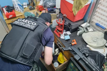Operação do Ministério Público Militar mira fraudes em registros de CACs<!-- NICAID(15937011) -->