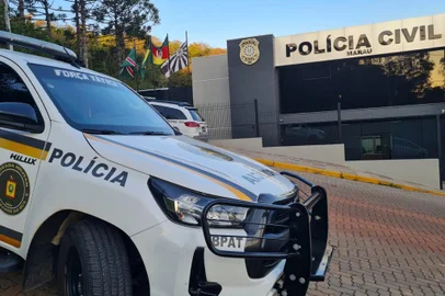 BRIGADA MILITAR PRENDE AUTORES DE HOMICÍDIO EM GUAPORÉ <!-- NICAID(15543473) -->