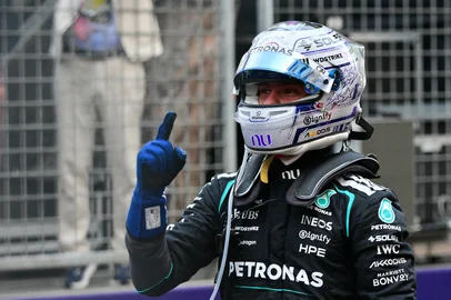 Winner Mercedes' Italian driver Kimi Antonelli celebrates after taking first place and winning during Monaco Formula 1 Grand Prix at the Monaco street circuit in Monaco, ahead of the, on June 7, 2026. (Photo by Andrej ISAKOVIC / AFP)<!-- NICAID(16301536) -->