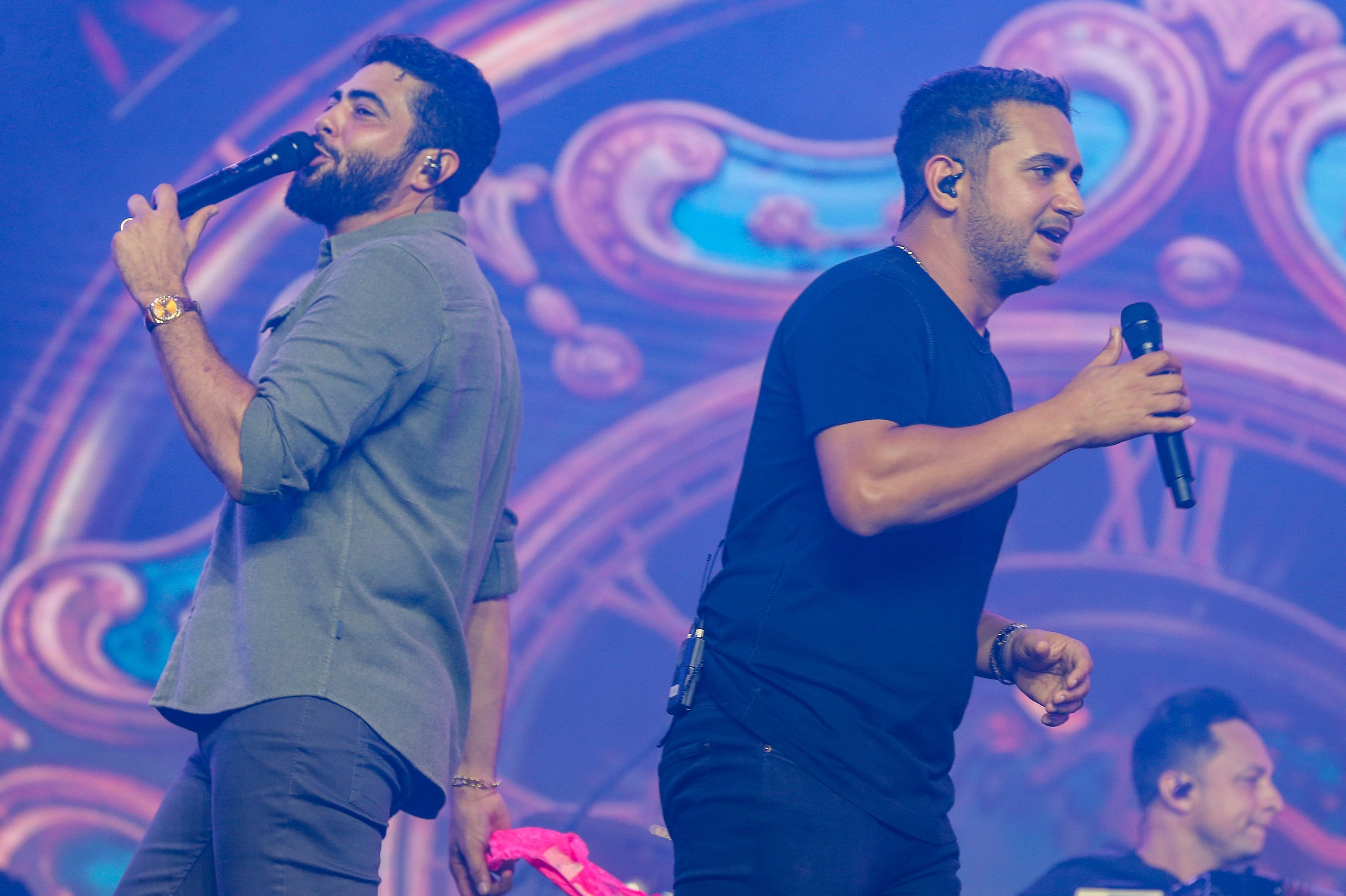 Com show repleto de sucessos, Henrique e Juliano reúnem cerca de 15 mil pessoas na Festa da Uva em Caxias do Sul