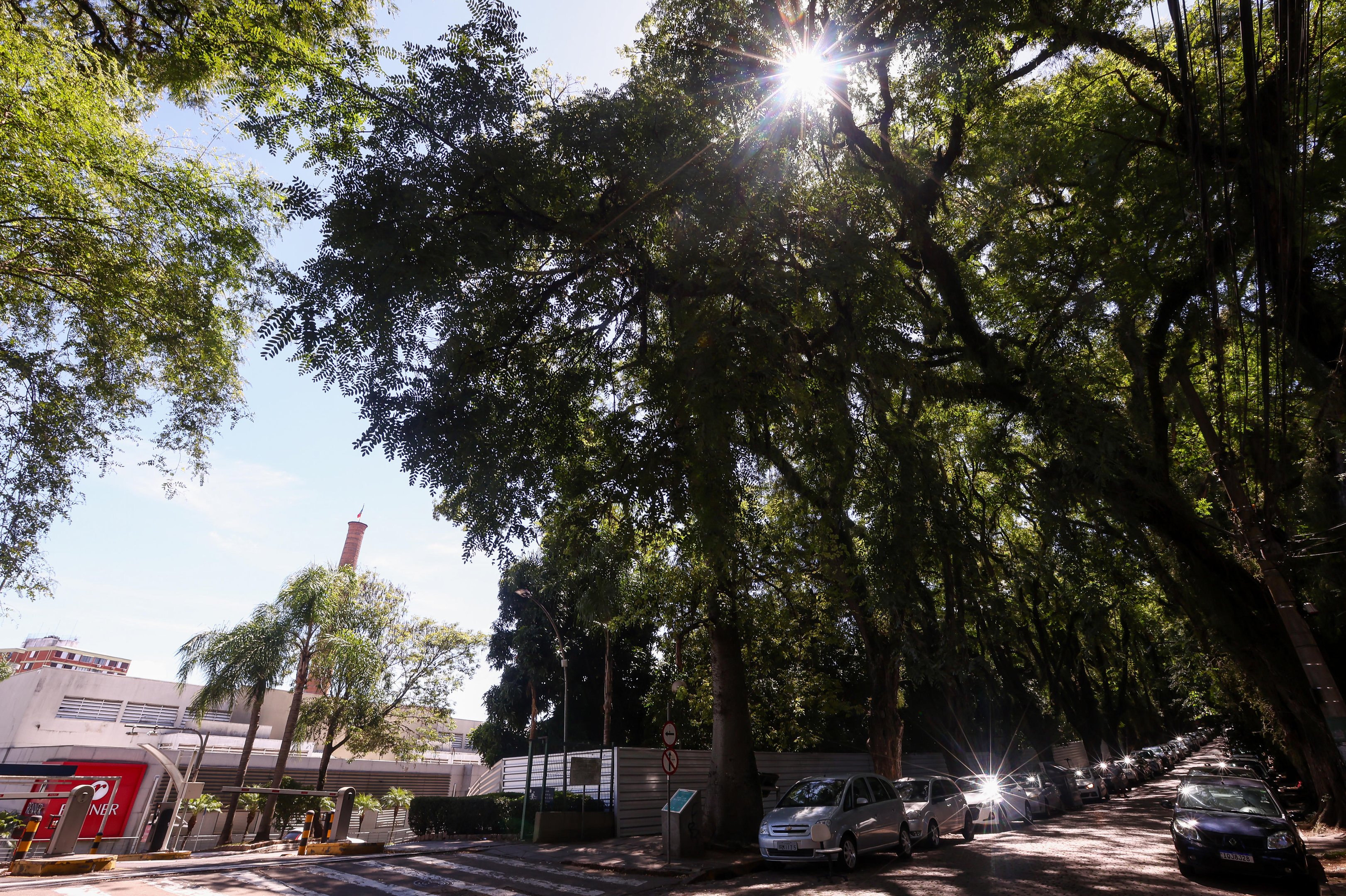 Shopping de Porto Alegre ganhar&aacute; pr&eacute;dio de 20 andares e nova cervejaria na "rua mais bonita do mundo"