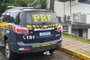 Condenado por estupro, um homem de 53 anos foi preso quando dirigia pela BR-470, em Bento Gonçalves, na tarde desta quinta-feira (27). Além de ser considerado foragido da Justiça, o motorista estava com a carteira de habilitação cassada. Ele foi detido pela Polícia Rodoviária Federal (PRF) e encaminhado para o sistema judiciário.<!-- NICAID(15000564) -->
