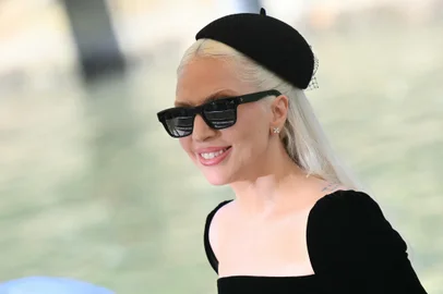 Actress and singer Lady Gaga arrives at the Casino pier during the 81st Venice International Film Festival at Venice Lido, on September 4, 2024 . (Photo by Alberto PIZZOLI / AFP)Editoria: ACELocal: VeniceIndexador: ALBERTO PIZZOLISecao: cinema industryFonte: AFPFotógrafo: STF<!-- NICAID(15858001) -->