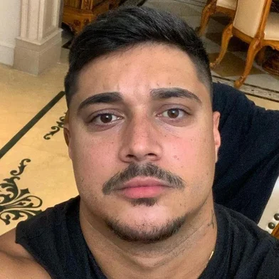 Jorge Balbino Júnior, conhecido no meio do futebol como Juninho, foi um ex-atleta do Coritiba. O ex-jogador faleceu na segunda-feira (31) devido a uma parada cardíaca<!-- NICAID(15254413) -->