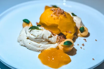 destemperados , lunico, restaurante, sobremesa<!-- NICAID(16049012) -->