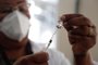 Porto Alegre, RS, Brasil, 27-02-2023: Imunização de idosos acima de 90 anos com vacina bivalente contra covid-19 na unidade de saúde Iapi. Foto: Mateus Bruxel / Agência RBS<!-- NICAID(15360716) -->