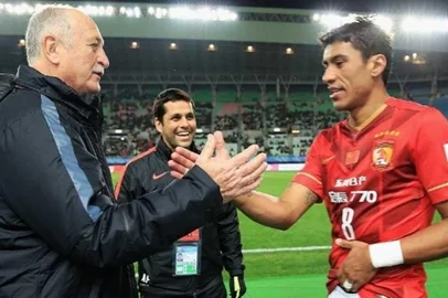 felipao pelo guangzhou evergrande da china<!-- NICAID(13001745) -->