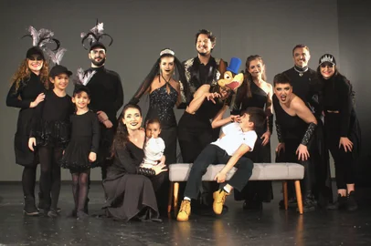 Companhia de Ópera do Rio Grande do Sul apresenta A Lenda da Flauta Mágica <!-- NICAID(15565399) -->