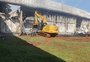 Combate a incêndio em pavilhão de empresa exportadora de maçãs, em Vacaria, é realizado há 16 horas
