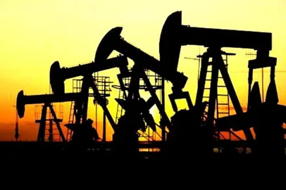 plataforma petróleo altos e baixos semana vazamento tramandaí<!-- NICAID(7899254) -->