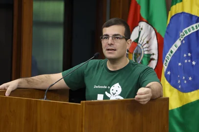 Rafael Bueno faz balanço dos primeiros 30 como secretário da Saúde<!-- NICAID(16161109) -->