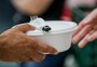 Cadastro, limpeza e multa por descumprimento: projeto cria regras para distribuir comida a moradores de rua em Porto Alegre