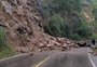 Deslizamento bloqueia parcialmente trecho da RS-110, em Jaquirana 