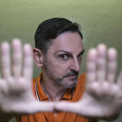 Paulo Miklos<!-- NICAID(13974719) -->