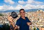 Fotógrafo Bruno Itan, que atua na comunidade do Complexo do Alemão, no Rio de Janeiro, vem a Caxias