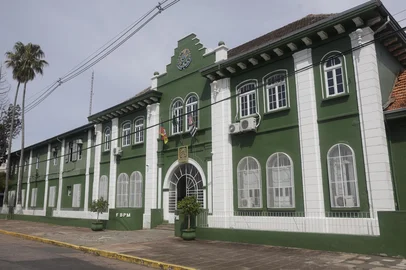 PORTO ALEGRE, RS, BRASIL, 18-09-2025: O complexo da década de 1920 do 1º Batalhão da Brigada Militar deve ser demolido para dar lugar a um novo prédio da BM. A demolição deve começar ainda neste ano. Foto: Mateus Bruxel/Agência RBS<!-- NICAID(16127469) -->