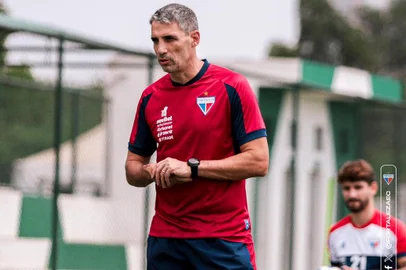 Vojvoda, técnico do Fortaleza<!-- NICAID(15557516) -->