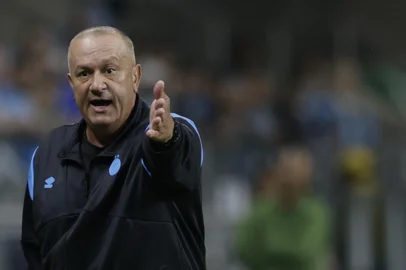 PORTO ALEGRE, RS, BRASIL - 19/04/2025 - Gre-Nal 447: Grêmio e Inter se encontram em campo, novamente, pela Série A do Campeonato Brasileiro. FOTO: MATEUS BRUXEL / AGÊNCIA RBS<!-- NICAID(16020479) -->