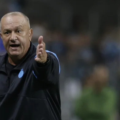 PORTO ALEGRE, RS, BRASIL - 19/04/2025 - Gre-Nal 447: Grêmio e Inter se encontram em campo, novamente, pela Série A do Campeonato Brasileiro. FOTO: MATEUS BRUXEL / AGÊNCIA RBS<!-- NICAID(16020479) -->