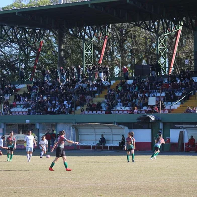 Na estreia do Gauchão Feminino, Brasil-Fa encarou o Grêmio com o segundo melhor público do Estádio das Castanheiras na temporada.<!-- NICAID(14223873) -->