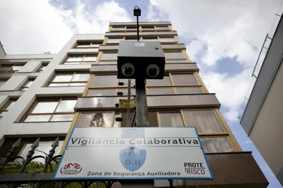 Porto Alegre, RS, Brasil -  Comunidade contra o crime. O avanço da iniciativa Vigilância Colaborativa, por meio da plataforma ASTRO, que tem câmeras nos bairros Auxiliadora, Moinhos de Vento, Higienópolis, Mont´Serrat e Petrópolis. FOTO: JEFFERSON BOTEGA, AGÊNCIA RBSIndexador: Camila Hermes<!-- NICAID(15670495) -->