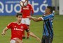 Dourado lamenta chances perdidas pelo Inter: "Não sei o que acontece nos Gre-Nais"