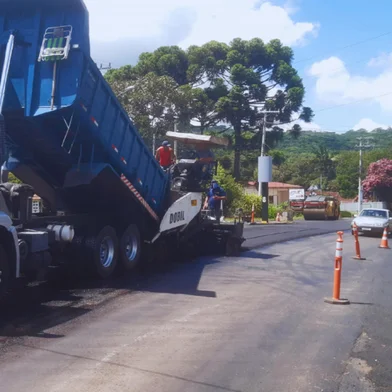 Obras de recapeamento em trecho da RS-235, em Nova Petrópolis, devem ser concluídas até sexta.<!-- NICAID(15982542) -->