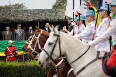 Desfile de 7 de Setembro em Porto Alegre<!-- NICAID(15860573) -->