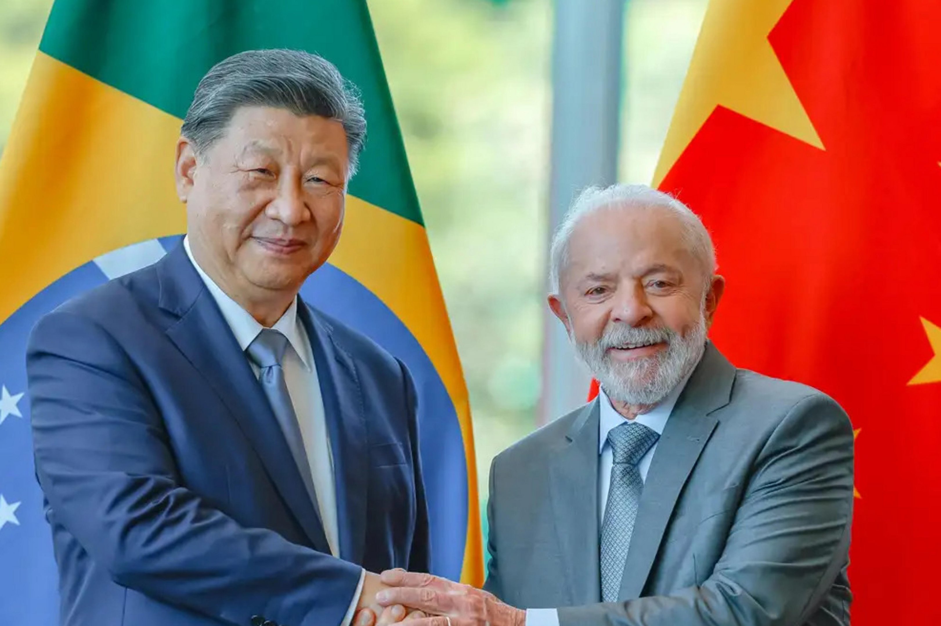 Em liga&ccedil;&atilde;o com Lula, Xi diz que Brasil e China devem proteger o Sul Global e fortalecer papel da ONU