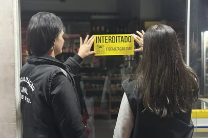 Dois estabelecimentos são interditados durante operação de combate a perturbação do sossego público em Caxias<!-- NICAID(15996318) -->