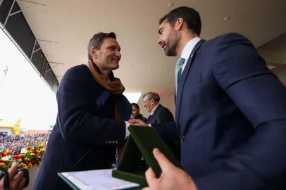 Solenidade de entrega da Medalha Assis Brasil ao Presidente Leonardo Lamachia.<!-- NICAID(16117887) -->