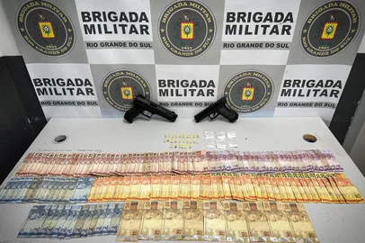 Prisão do 4º Batalhão de Choque em Caxias do Sul, homem que estava preso foi solto e voltou a ser preso<!-- NICAID(15728288) -->