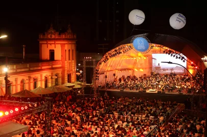 Festival Internacional de música em Pelotas homenageia a resiliência e a união do povo gaúcho durante as enchentes<!-- NICAID(15955706) -->