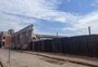 Antiga estrutura da Unesul é demolida em terreno no bairro Navegantes de olho em novo projeto