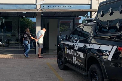 Quatro pessoas são presas em operação contra o golpe do bilhete em Passo Fundo<!-- NICAID(15989698) -->