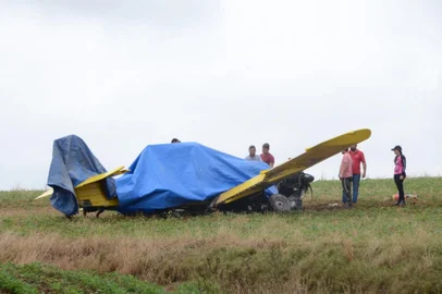 Avião cai em Palmeira das Missões<!-- NICAID(15917449) -->