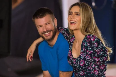 Fernanda Lima diz que Rodrigo Hilbert voltou para a cama de casal após três anos: "Estou descansada e transando novamente"<!-- NICAID(15241523) -->