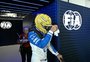 "Quer que eu deixe ele passar?" Hamilton ironiza equipe da Ferrari no GP de Miami de Fórmula 1