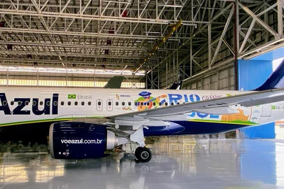 Primeiro avião a pousar no Salgado Filho<!-- NICAID(15892137) -->