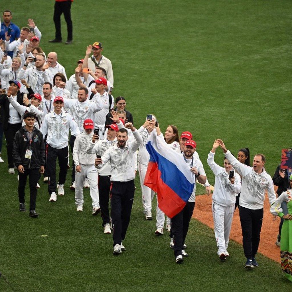 Rússia, no limbo olímpico, compete na Venezuela sob sua bandeira e hino