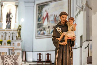 Adobe Stock - IMAGEM DE SANTO ANTÔNIO - Fonte: 452033404<!-- NICAID(16057111) -->