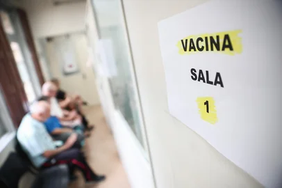PORTO ALEGRE, RS, 16-04-2026: População 60 + compõe parcela importante dos grupos de risco de vacinação para influenza e covid. Foto: Jonathan Heckler/Agência RBS<!-- NICAID(16267050) -->