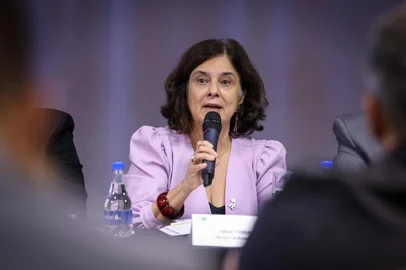 A Ministra da Saúde, Nísia Trindade, durante reunião com a diretoria executiva do CONASEMS. Brasília, 25.01.2023. Fotos- Walterson Rosa-MS-9295<!-- NICAID(15332218) -->