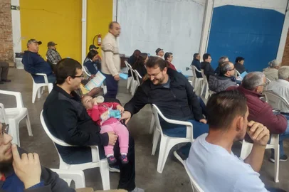 Rafael Bueno, Maria Rafaela e João Uez em reunião na UAB.<!-- NICAID(15168860) -->