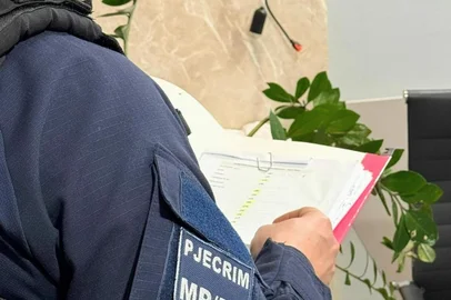 ERECHIM, RS, BRASIL - 18/06/2025 - Operação do MP contra empresa de Erechim<!-- NICAID(16063193) -->